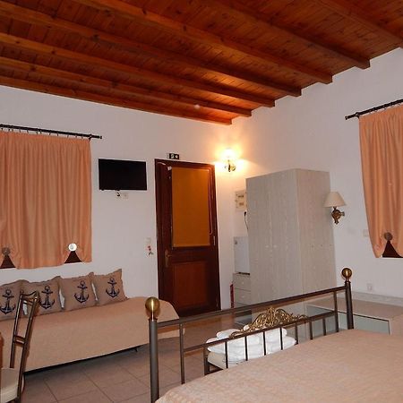 Mr & Mrs White Tinos Hotel Exterior foto