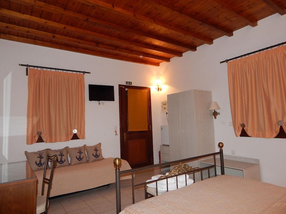 Mr & Mrs White Tinos Hotel Exterior foto
