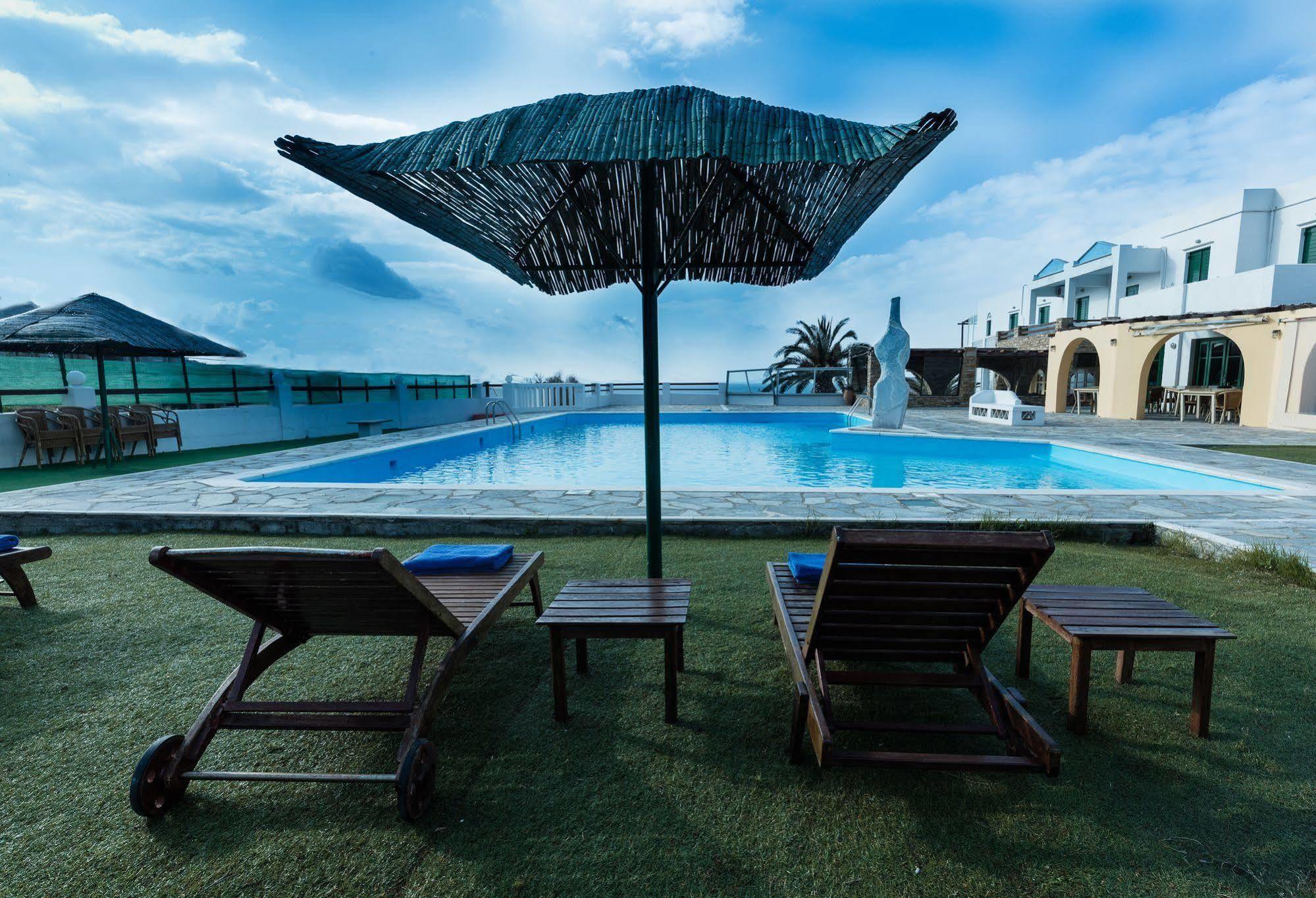 Mr & Mrs White Tinos Hotel Exterior foto