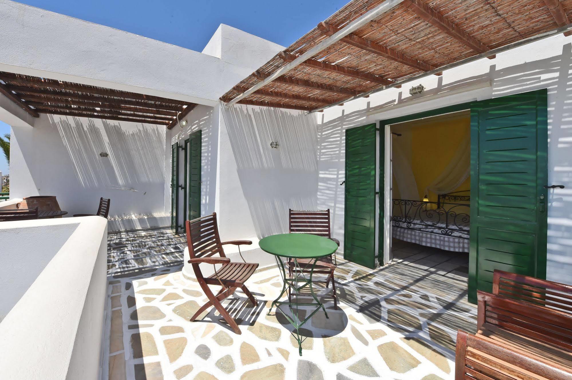 Mr & Mrs White Tinos Hotel Exterior foto