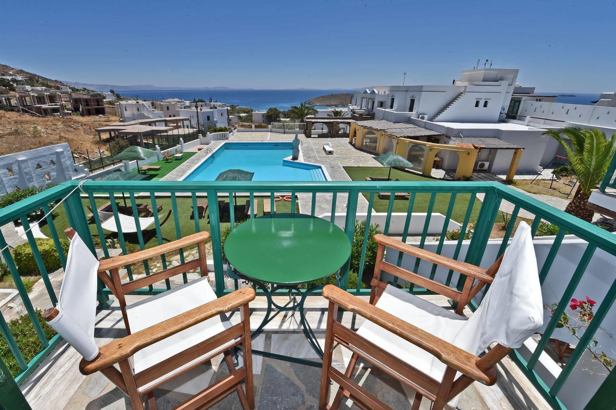Mr & Mrs White Tinos Hotel Exterior foto